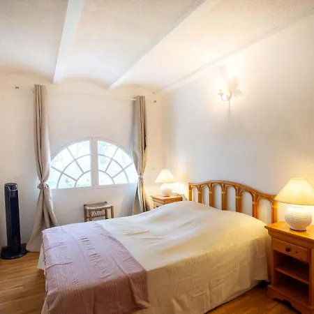 Mont Des Oiseaux-3 By Interhome Apartment Hyeres